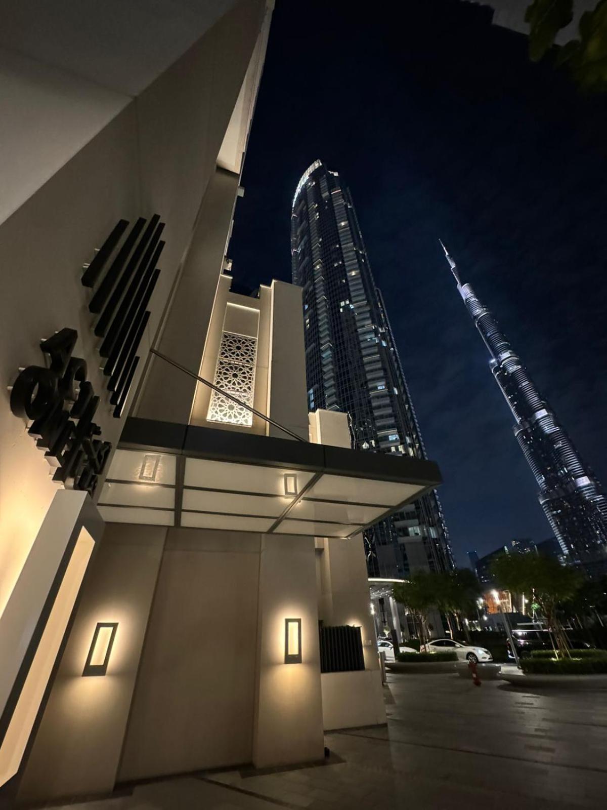 Luxury 1Br Burj Khalifa View Walk To Dubai Mal Apartment Exterior photo